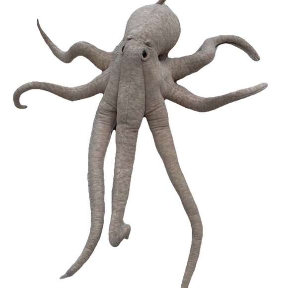 FIESTA: GIANT OCTOPUS 36